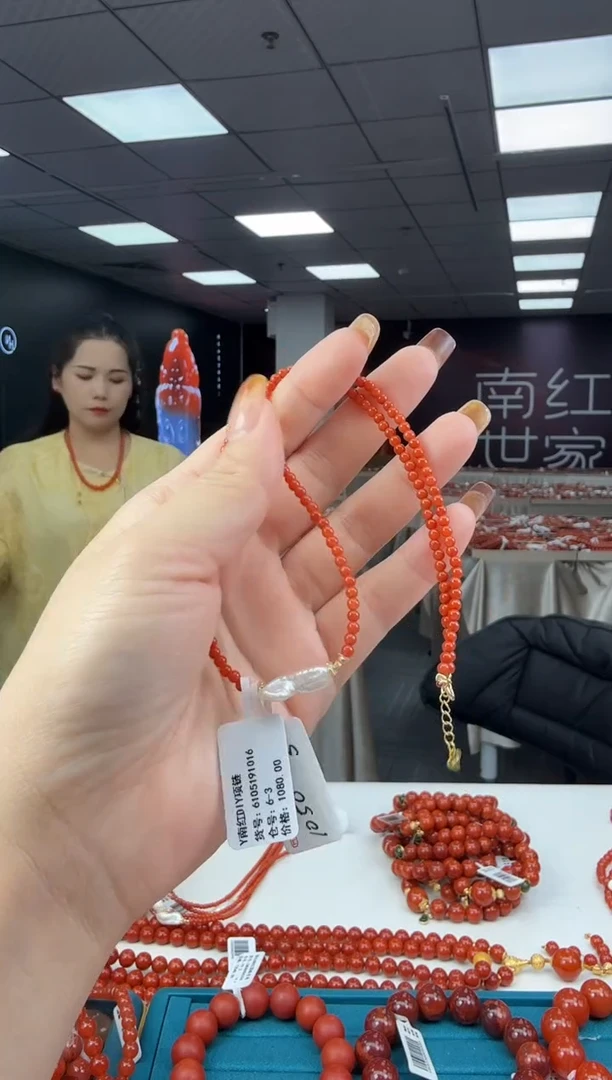 未镶嵌珠串南红玛瑙多样发其一/3/105025090199