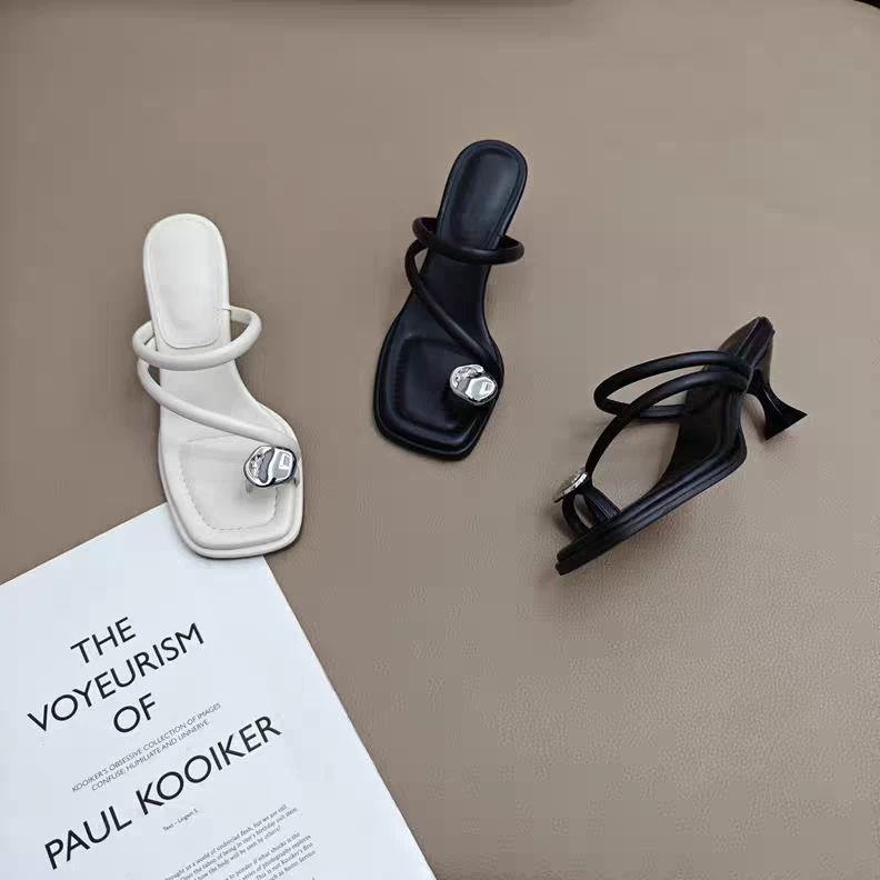 法式设计感套趾拖鞋女夏外穿2025新款仙女风方头凉拖鞋  2505