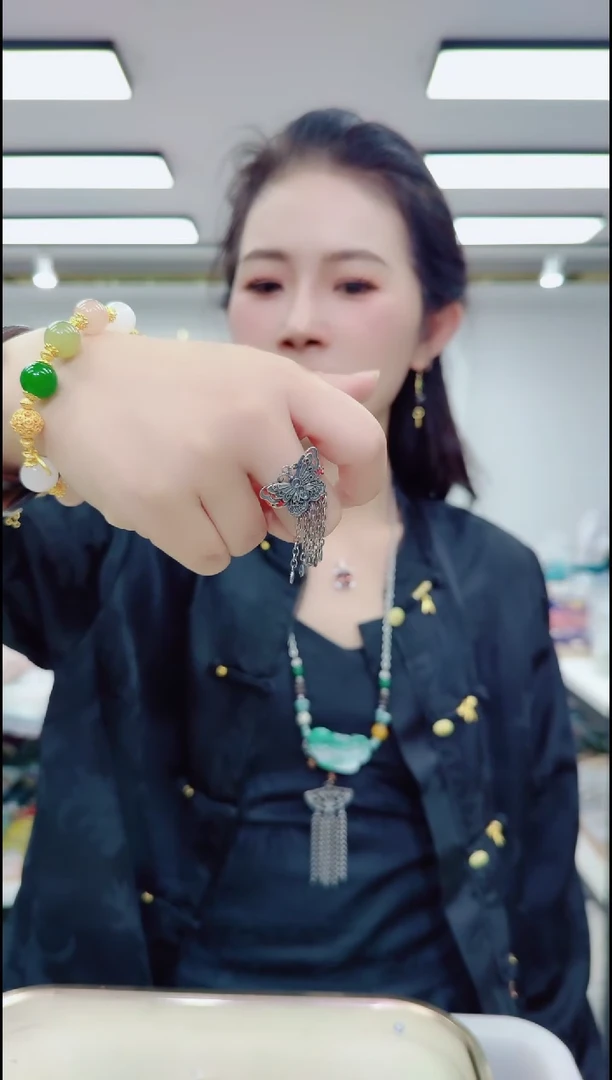 翡翠戒指未镶嵌1469翡翠蝴蝶戒指