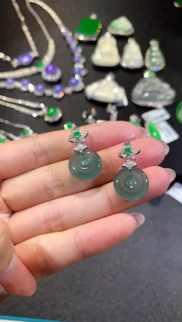 【闪购商品】翡翠吊坠(不含链)银S925镶嵌4-扣子（多样性发货一件