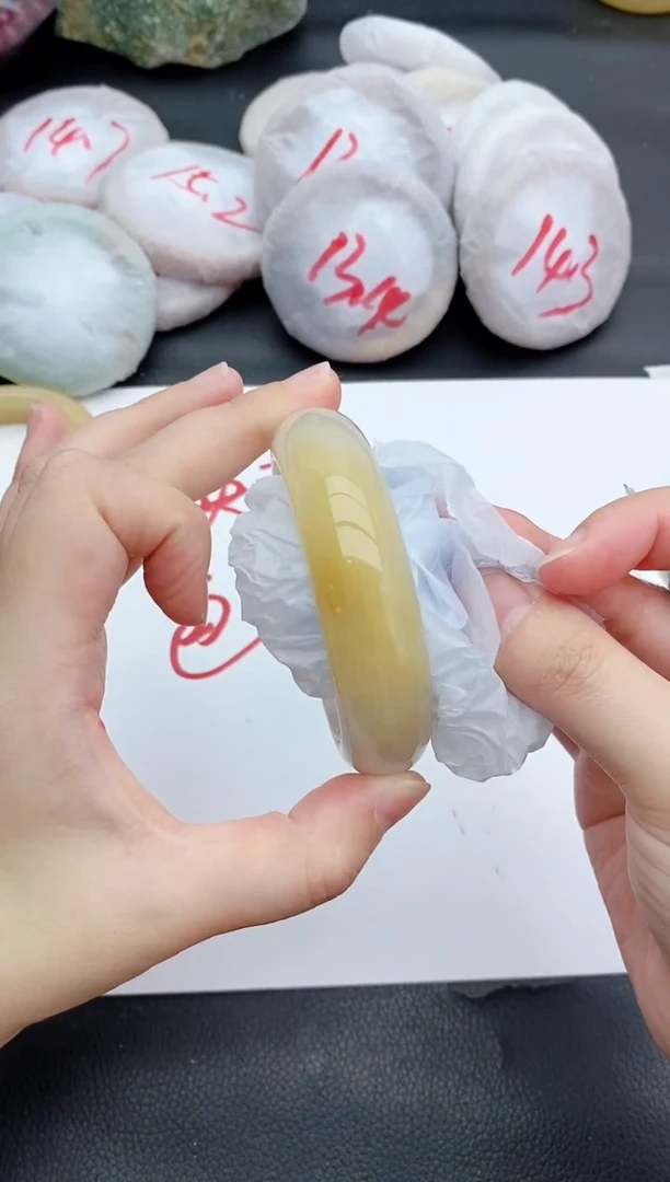 未镶嵌手镯石英质玉198+58/59