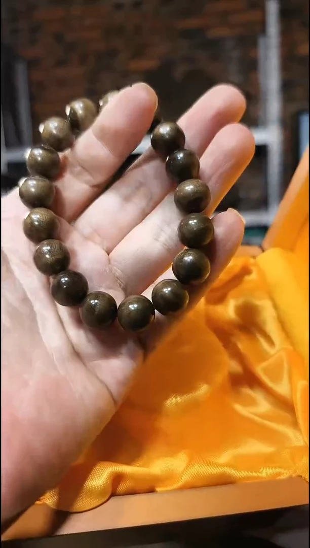金丝楠1.2阴沉绿猫眼单圈