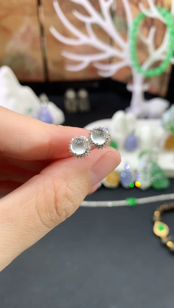 18K金镶嵌翡翠耳饰|5800