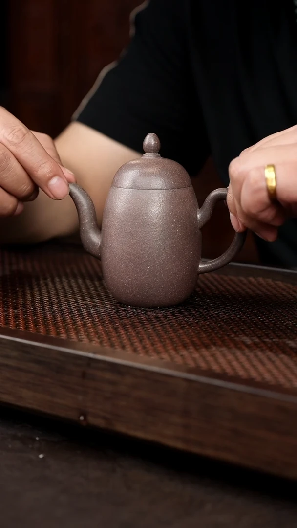 茶壶紫砂岩中泥汉美人