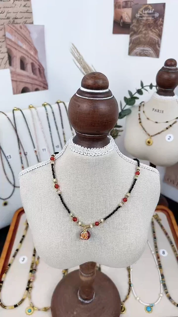 项链钛钢石英质玉1号夜石榴