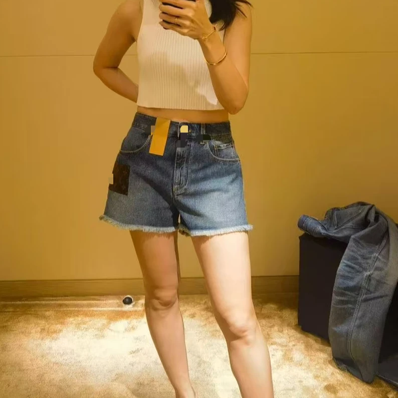 A263 马户皮皮直筒牛仔短裤女（哎哟喂）