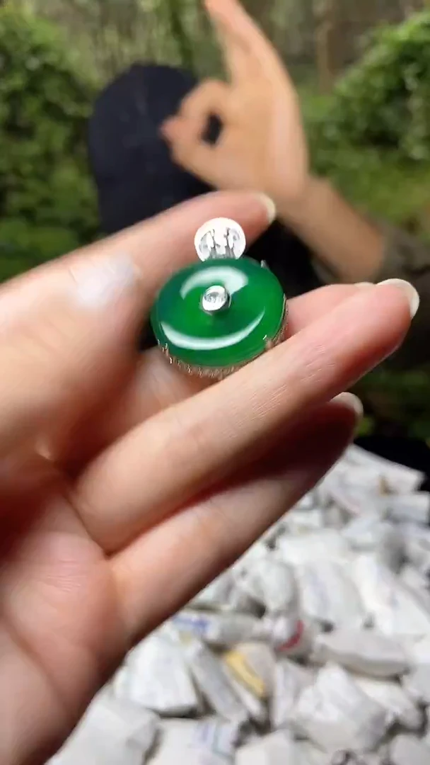 满色吊坠  所见即所得！