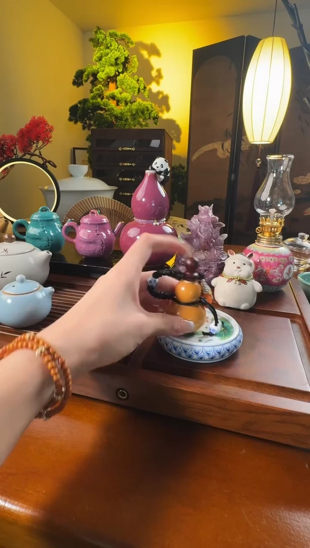 黄吊坠小葫芦