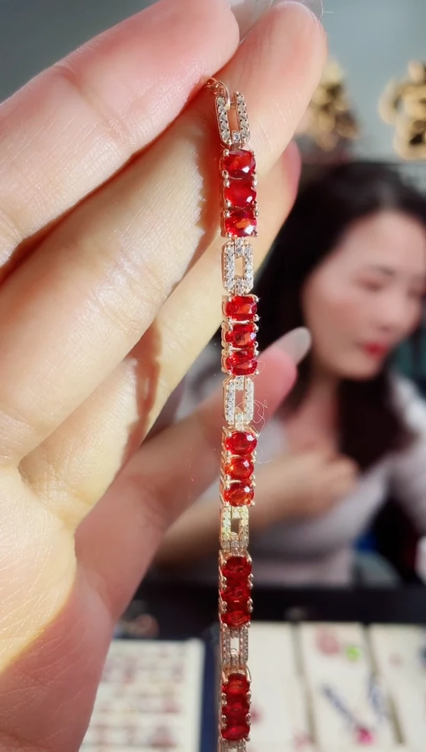 【闪购商品】彩色蓝宝石手链银S925镶嵌手链