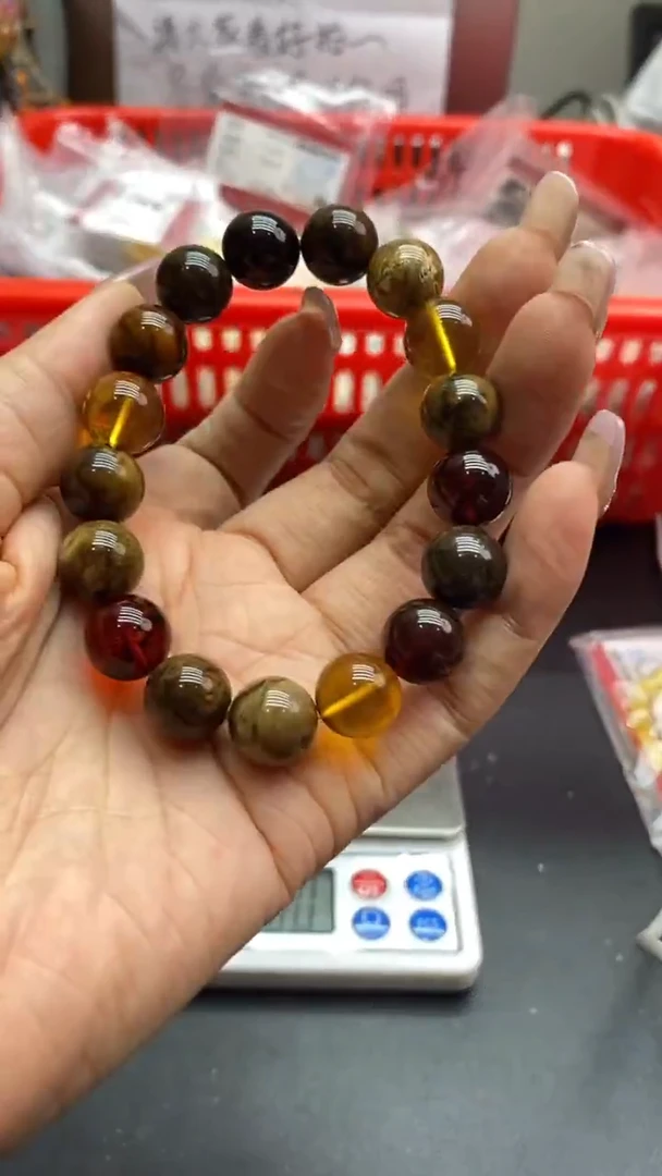 琥珀未镶嵌珠宝奇石491