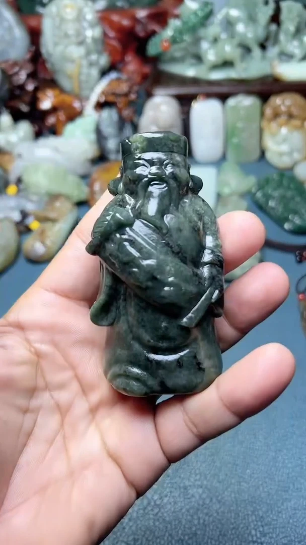 未镶嵌和田玉把件-