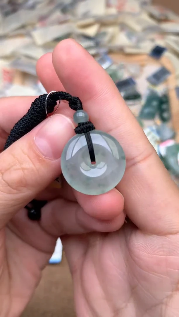 未镶嵌挂件翡翠1