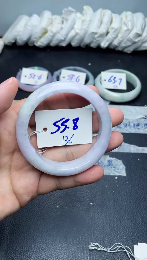 未镶嵌手镯翡翠136