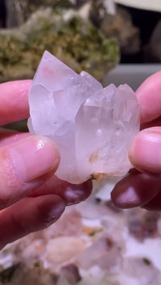 未镶嵌珠宝半成品水晶36号高透金口河水晶城堡