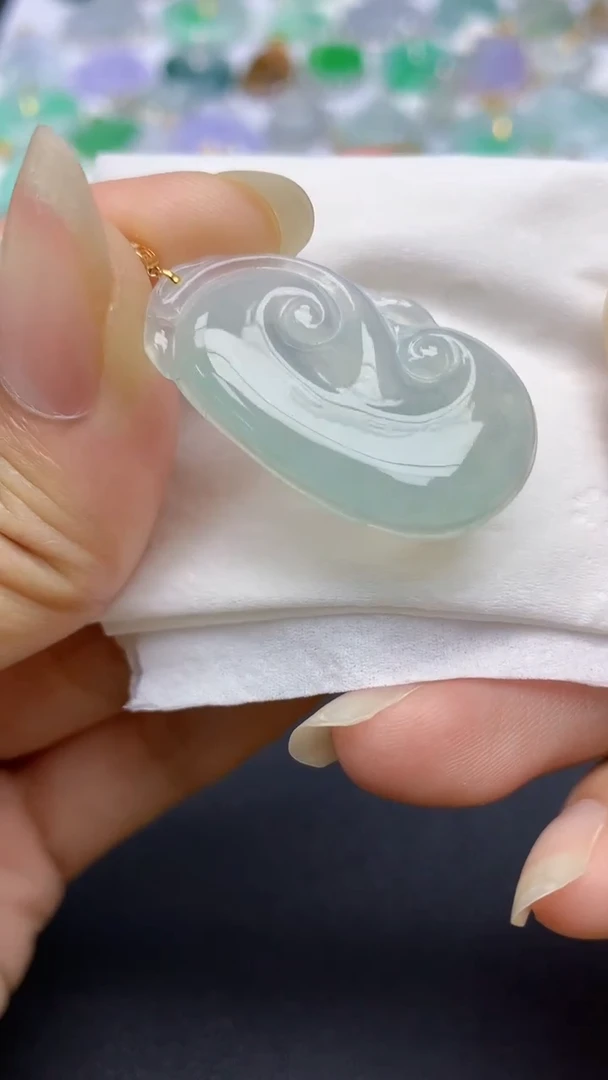 颈饰18K金镶嵌翡翠天然缅甸a货翡翠百元以上9元证书费自理