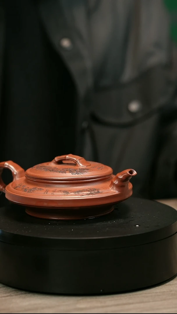 茶壶紫砂奥*彪H2242李小琴龙血砂刻绘虚扁