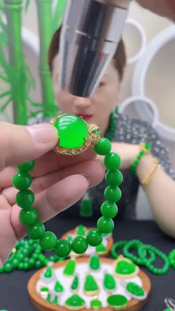 14K金镶嵌手链翡翠C153