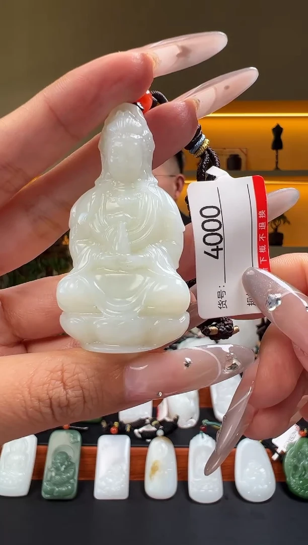 颈饰未镶嵌和田玉1