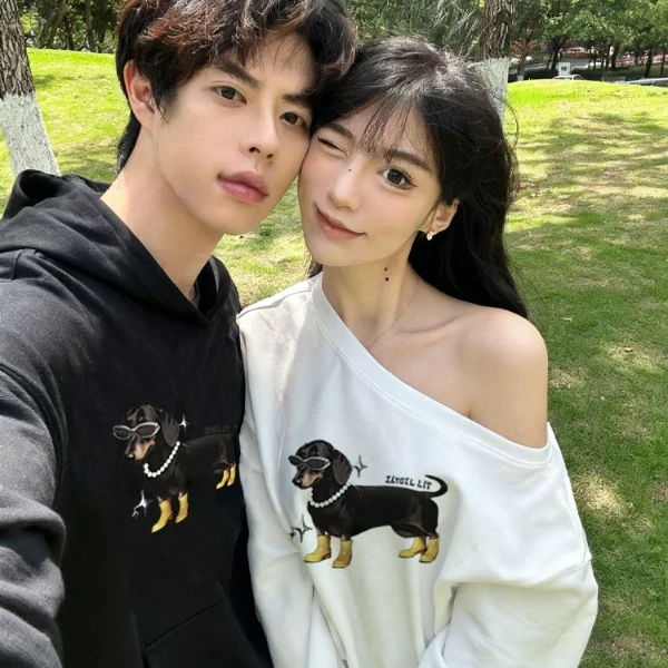 情侣装卫衣秋冬季新款一男一女斜肩纯棉卫衣宽松韩版潮流情侣卫衣