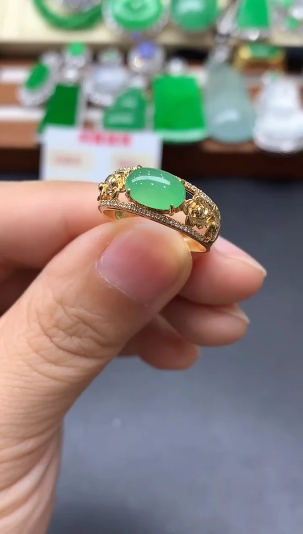 18K金镶嵌戒指翡翠559-中国好珍宝
