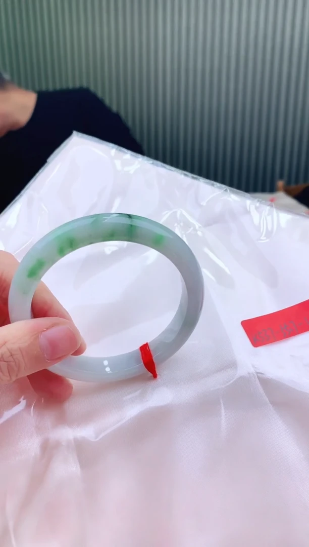 未镶嵌手镯翡翠55