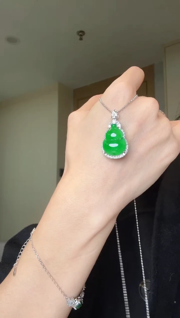 【闪购商品】翡翠吊坠(不含链)银S925镶嵌天然翡翠吊坠1