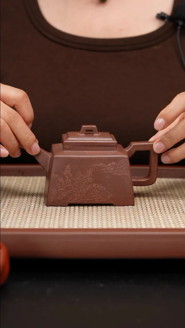 【闪购商品】紫砂茶壶全手工底曹清四方壶刻绘山水