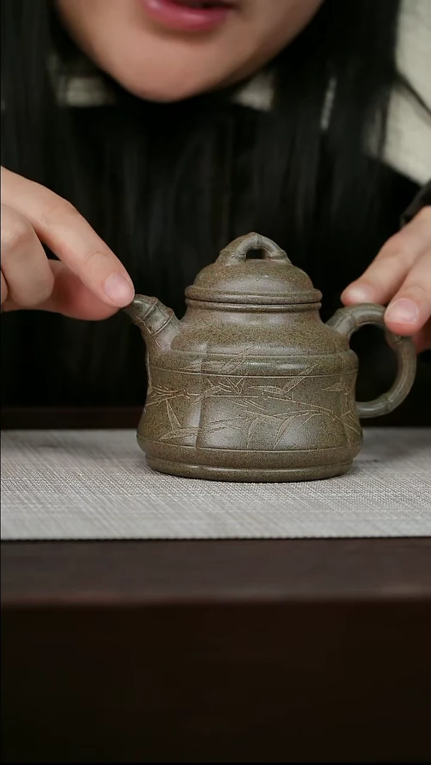 【闪购商品】宜兴原矿紫砂壶茶壶220C