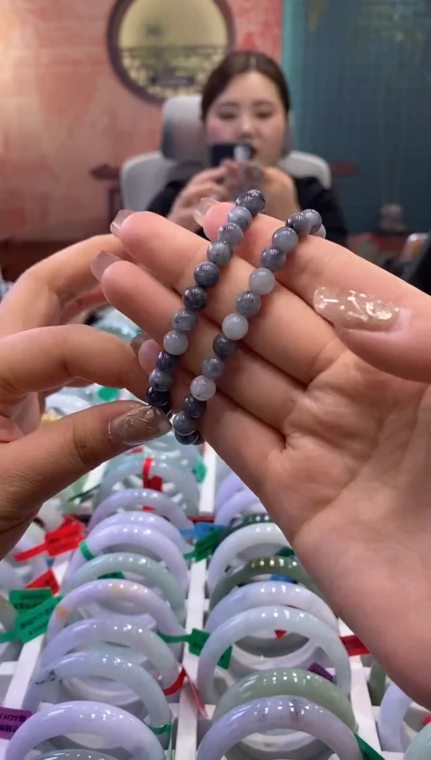 【闪购商品】翡翠手串未镶嵌0012179/多样性发货