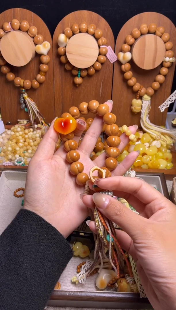 手串猴头核桃⁽****⁾全品原皮泡芙俏色透爱心黄跑环藏式流苏