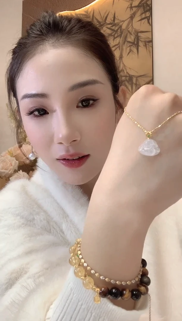 【闪购商品】翡翠吊坠(不含链)18K金镶嵌a6多样性发一件