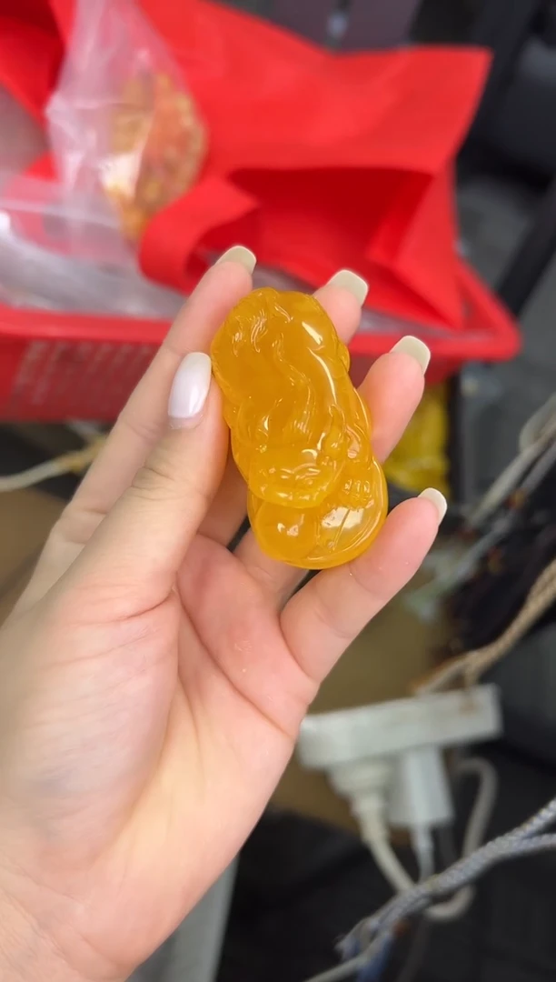 裸石琥珀未镶嵌琥珀蜜蜡吊坠