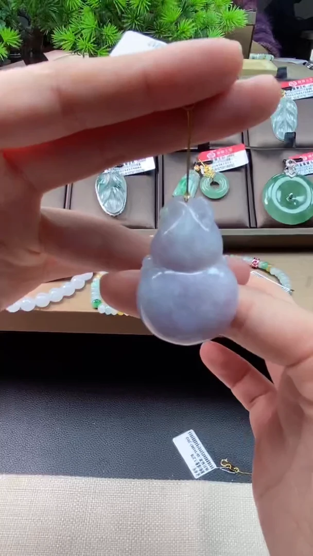 【闪购商品】翡翠颈饰未镶嵌葫芦