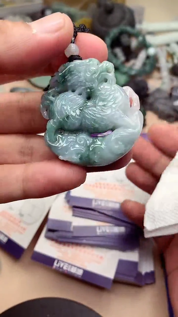 未镶嵌定制翡翠翡翠