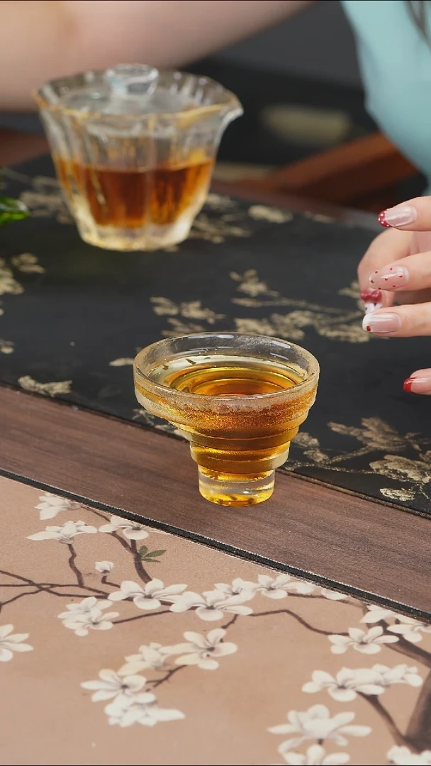 手工艺品琉璃原矿水晶螺纹主人杯