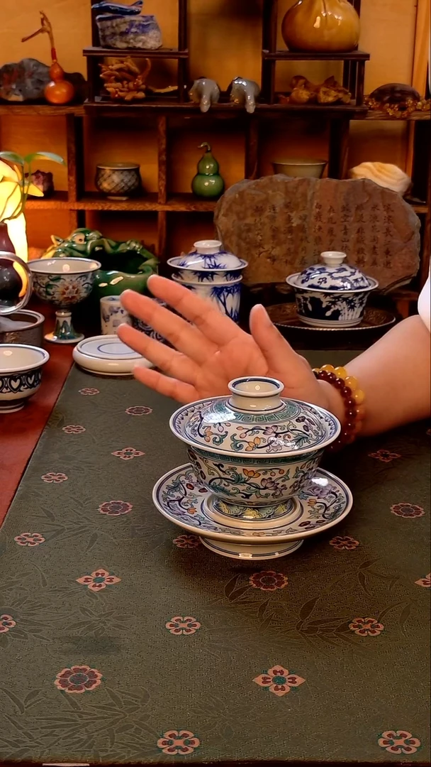 【手工手绘灵芝斗彩三才盖碗】