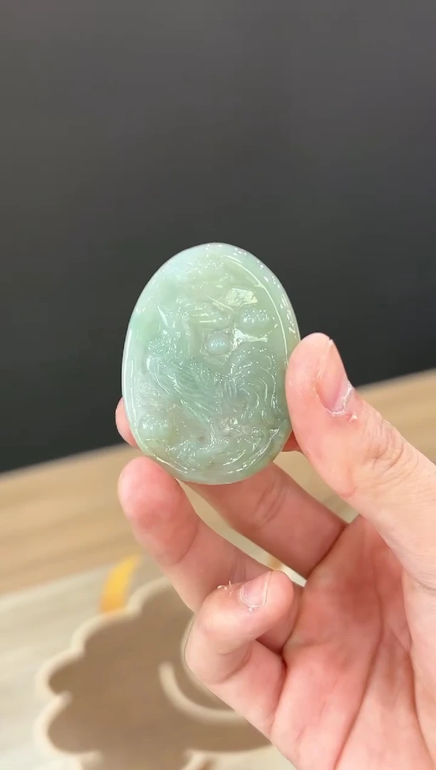 【闪购商品】翡翠颈饰未镶嵌鸡牌