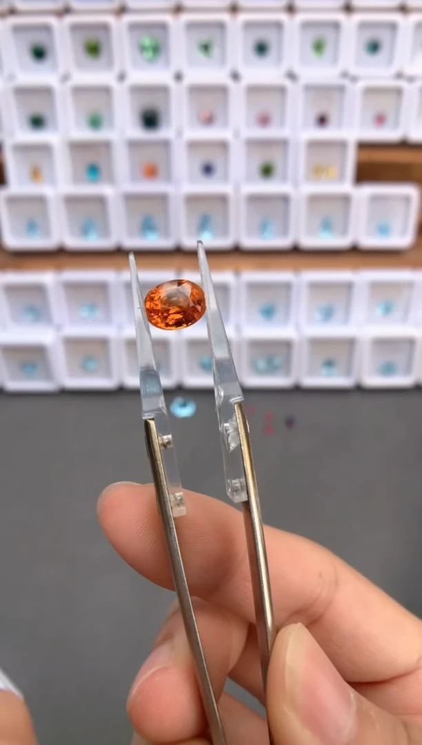 未镶嵌裸石定制石榴石3.2ct