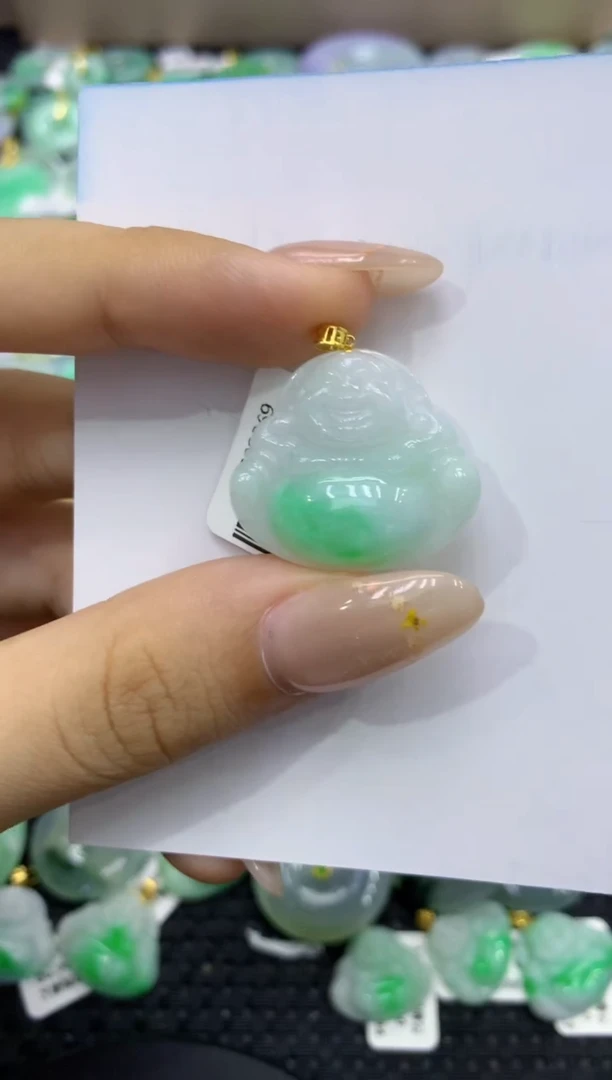 颈饰18K金镶嵌翡翠天然缅甸翡翠A货