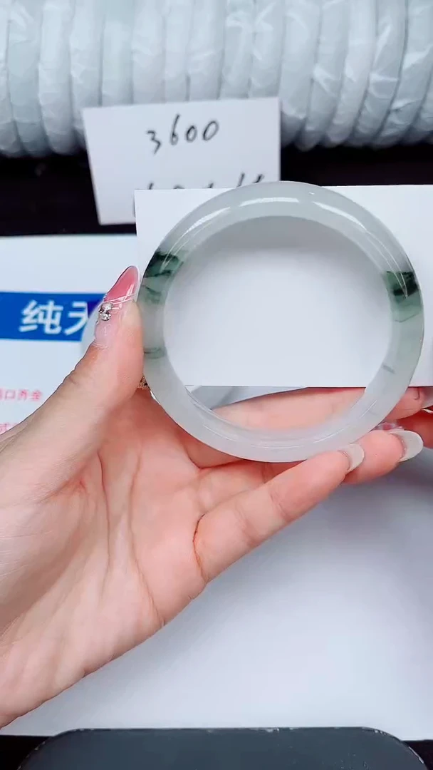 未镶嵌手镯石英质玉132-60/61