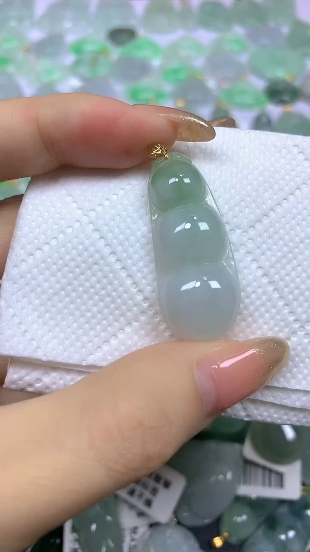 颈饰未镶嵌翡翠A货