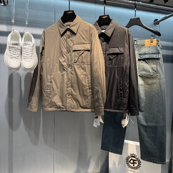 DIKALO FERRE/迪卡里奥 费雷D55YR812新款男士秋冬翻领轻薄羽绒服