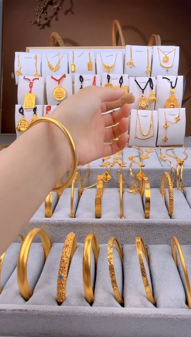 无足银大古法素圈手镯     总重29g 外2.6g 卡4.5   圈口54