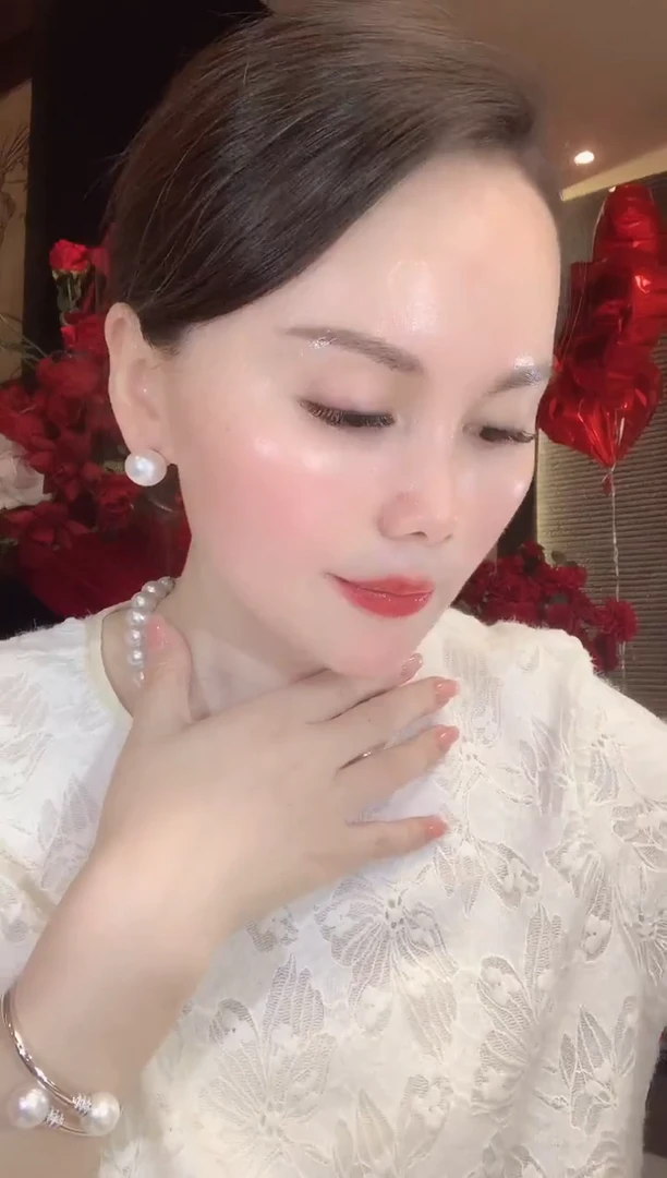 18K金镶嵌耳饰海水珍珠C63