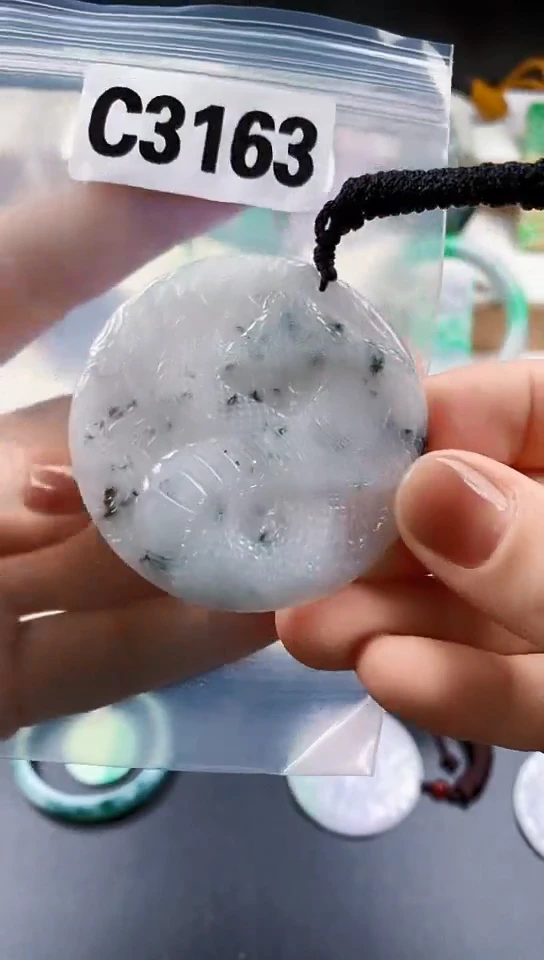 翡翠未镶嵌颈饰天然翡翠吊坠挂件