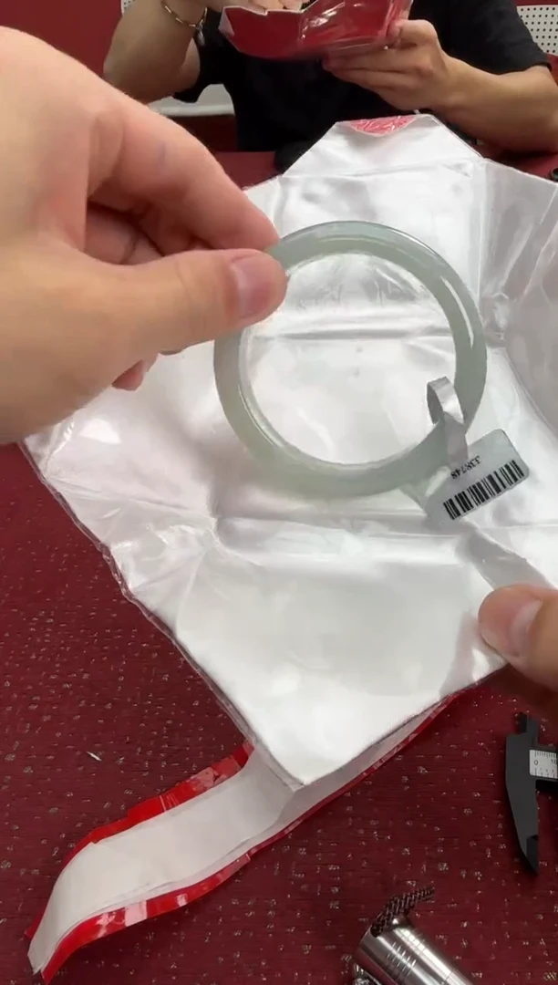 翡翠手镯未镶嵌10手镯