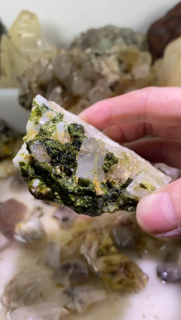 未镶嵌珠宝半成品水晶83号228g四川美姑超七花园水晶