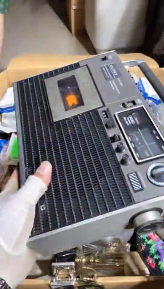 8新@中古商品，瑕疵品，不保好坏。161