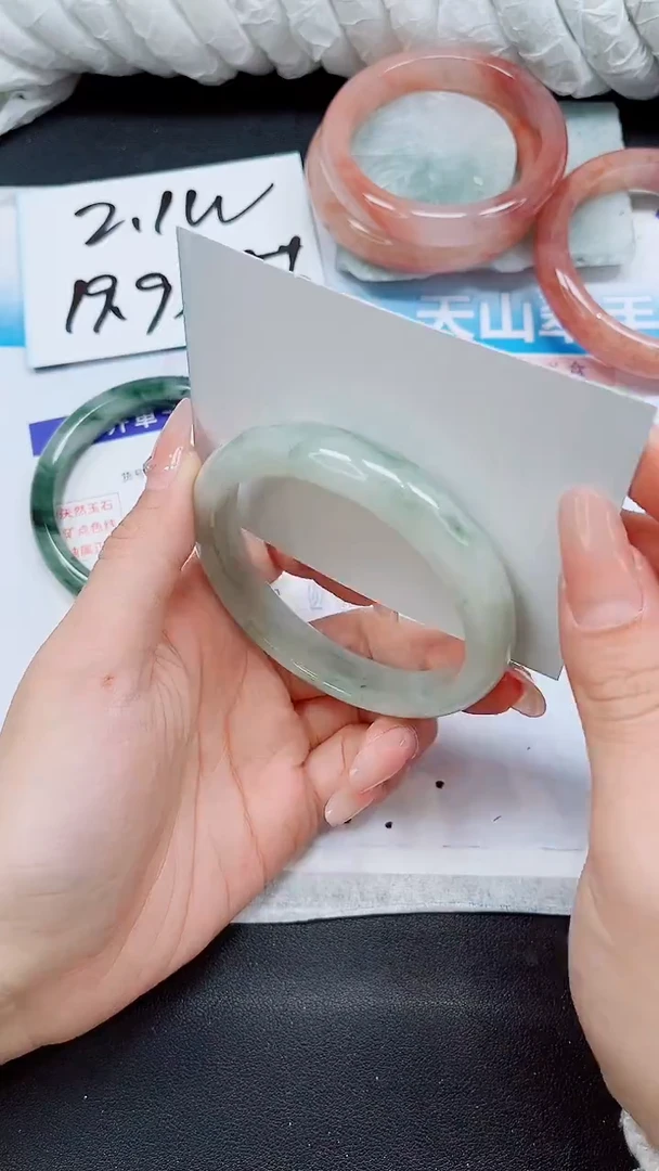 【闪购商品】石英质玉手镯未镶嵌A186-62/63