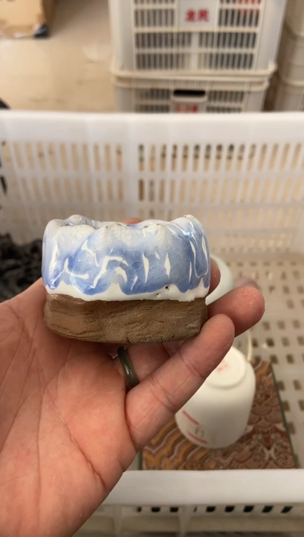 杯无运费险有瑕疵的摄影的产品有使用过的痕迹有点脏介意勿拍